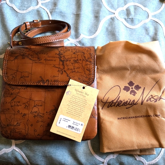Patricia Nash Handbags - NWT PATRICIA NASH SIGNATURE MAP CROSSBODY PURSE WITH DUSTBAG